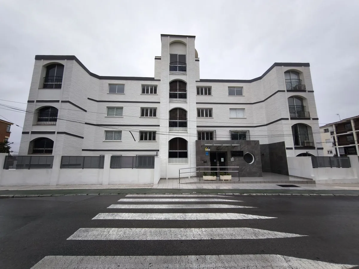 0db52402-83ce-4e1f-be7b-d04a970419ef