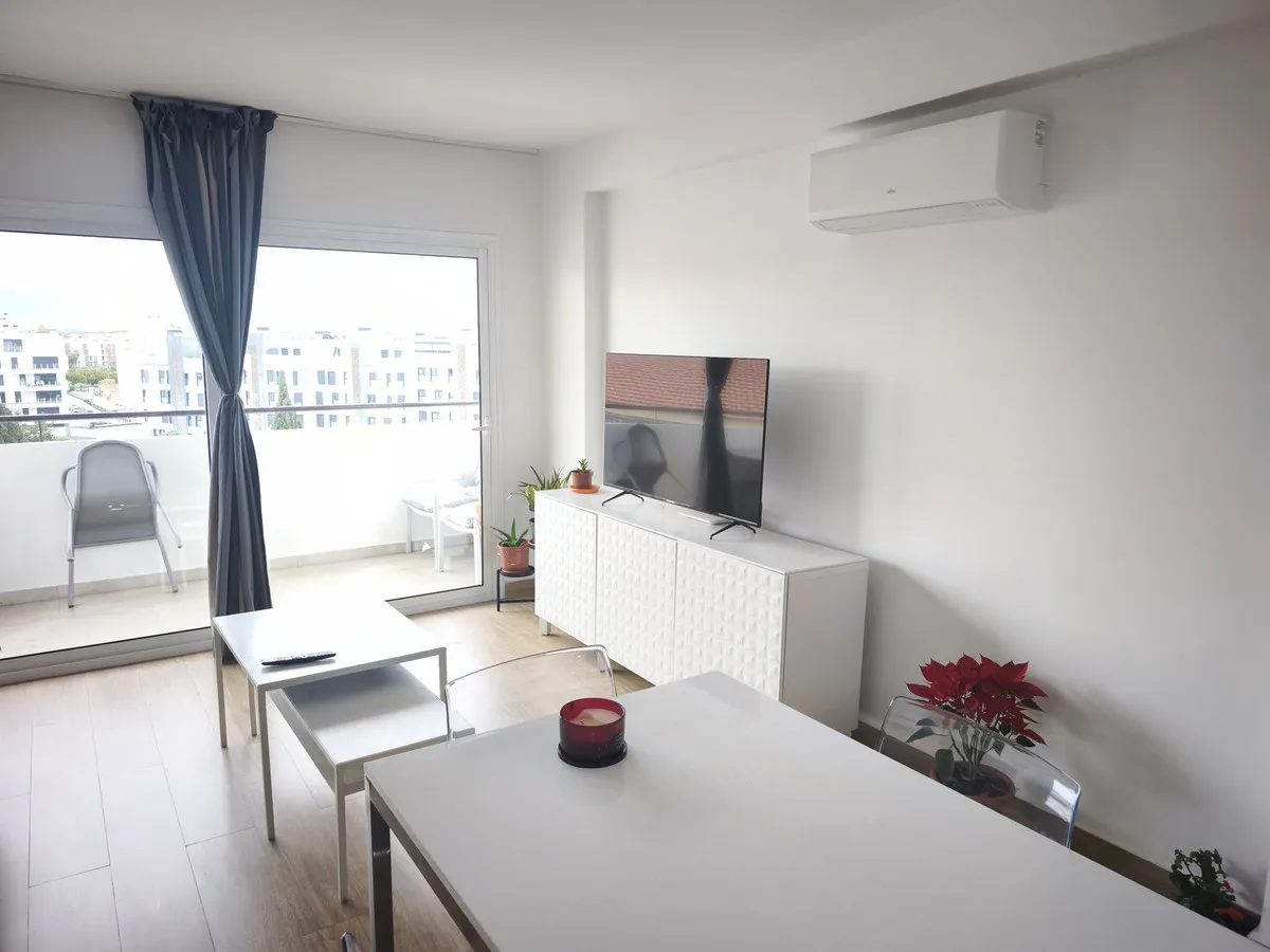 fc5bb2dd-33de-41f3-a5e7-067bbe5f4506