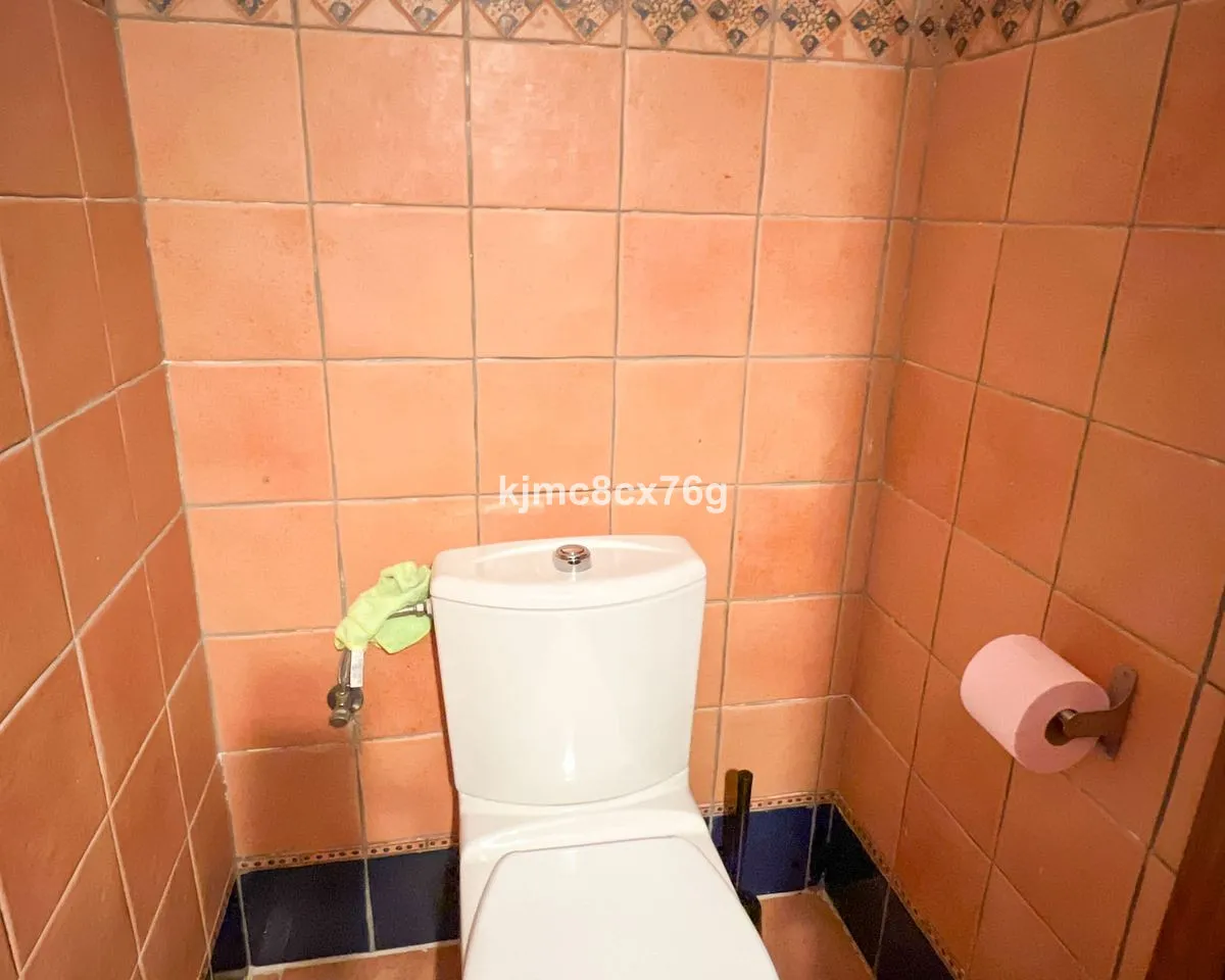 99e6d9d1-681a-40ee-a946-fea0c3ae927a