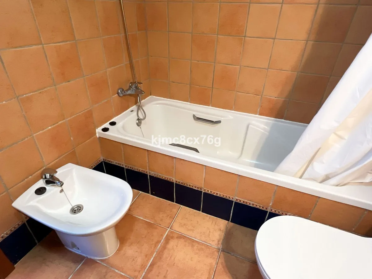 9c775fcb-097e-42f4-8503-959d6a757cf6