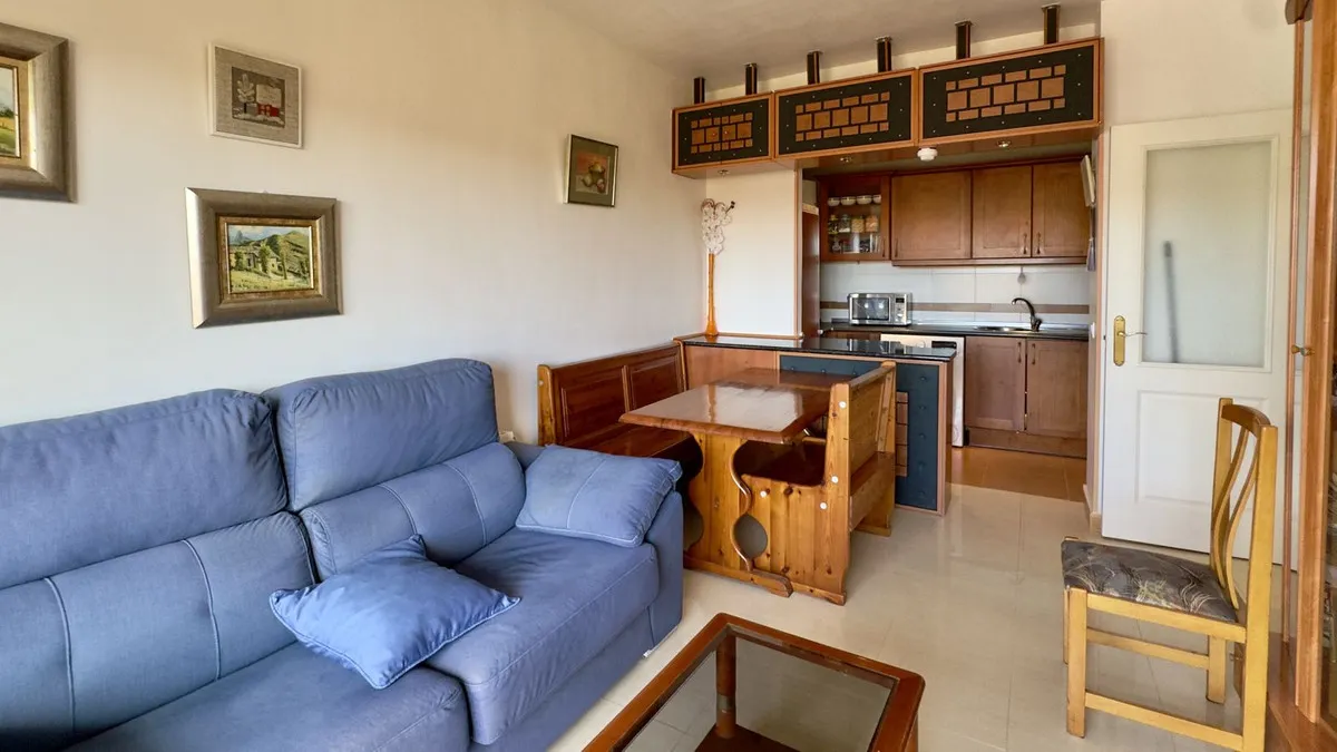 cdec4039-d958-4883-84a3-319809f41169