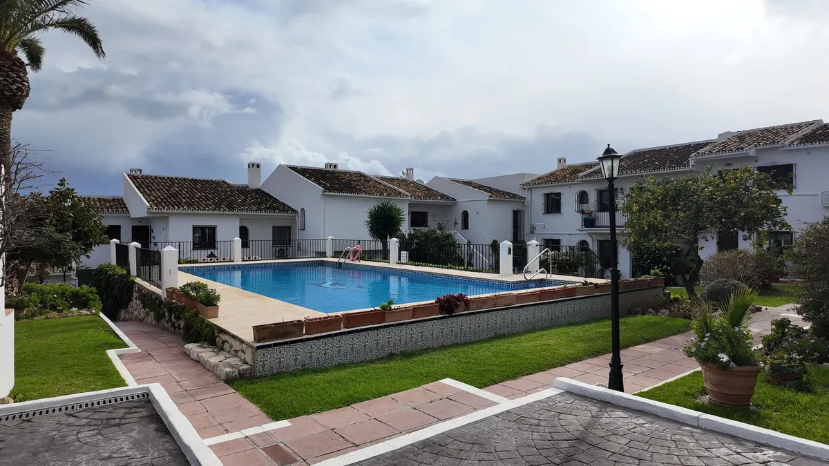 1749cdea-c974-41f3-af88-993224403fc7