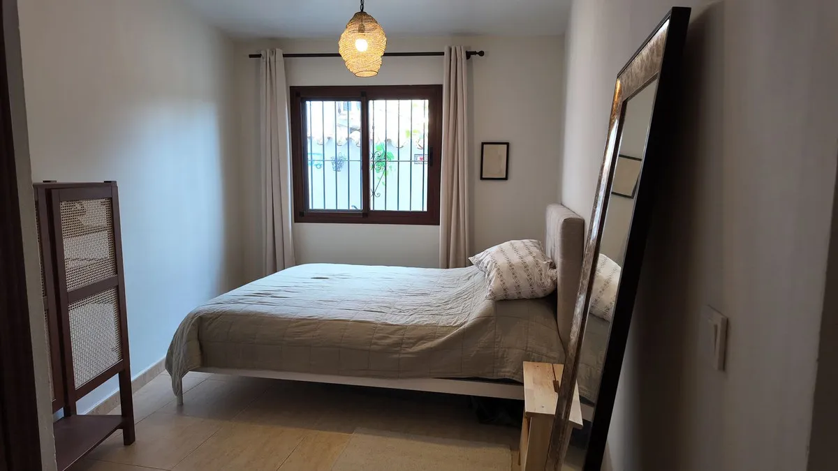 877cfa05-734c-4d8b-84ca-7fb652004c1f