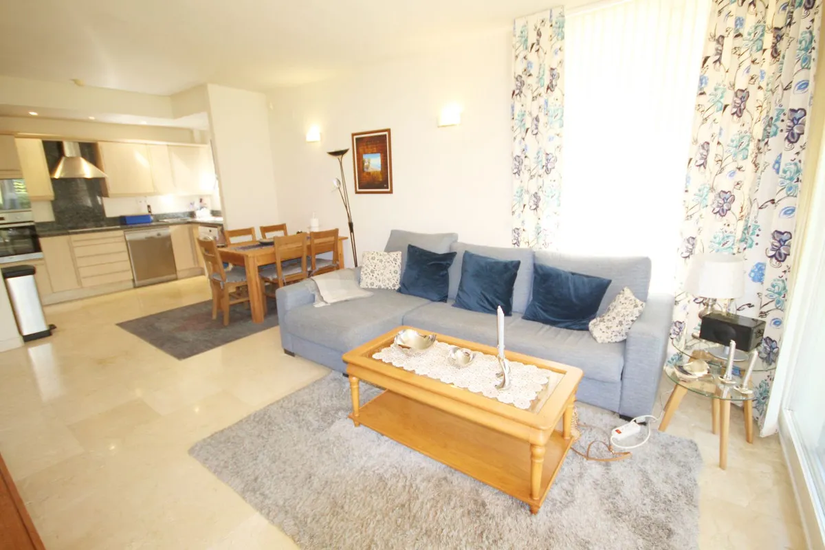 d4293c85-f9ae-491a-a703-ae7c97d8cafc