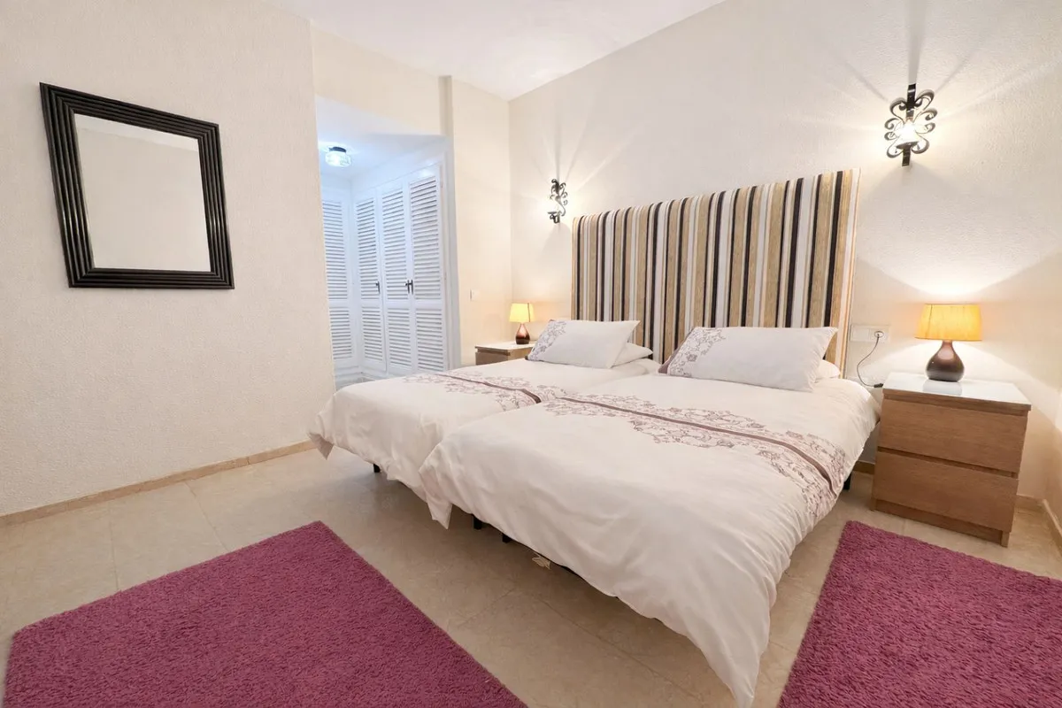 17394b80-3c5c-4f8e-bf38-932b9e06378d