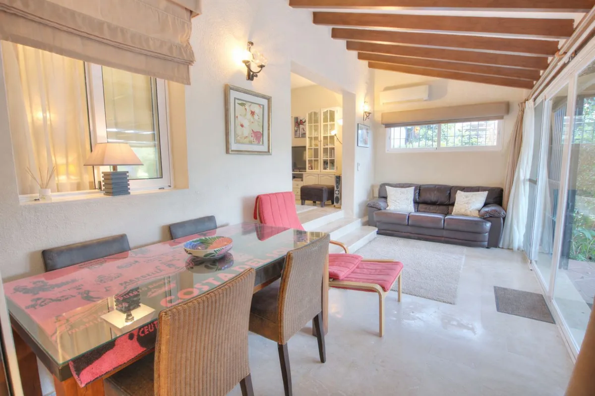 74f3bb3e-5742-4364-8084-cdaf416765df