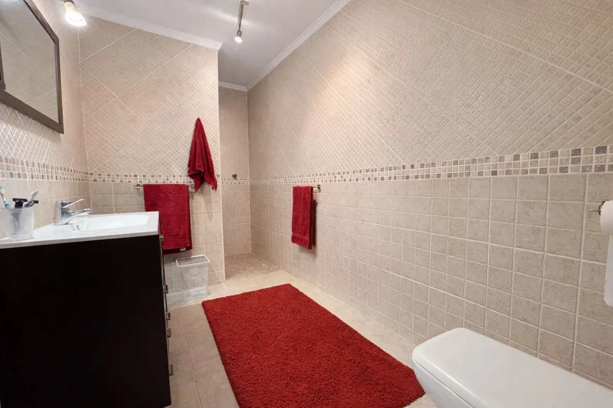 e7df1af9-ce6f-469c-895a-9d43ee59a85e