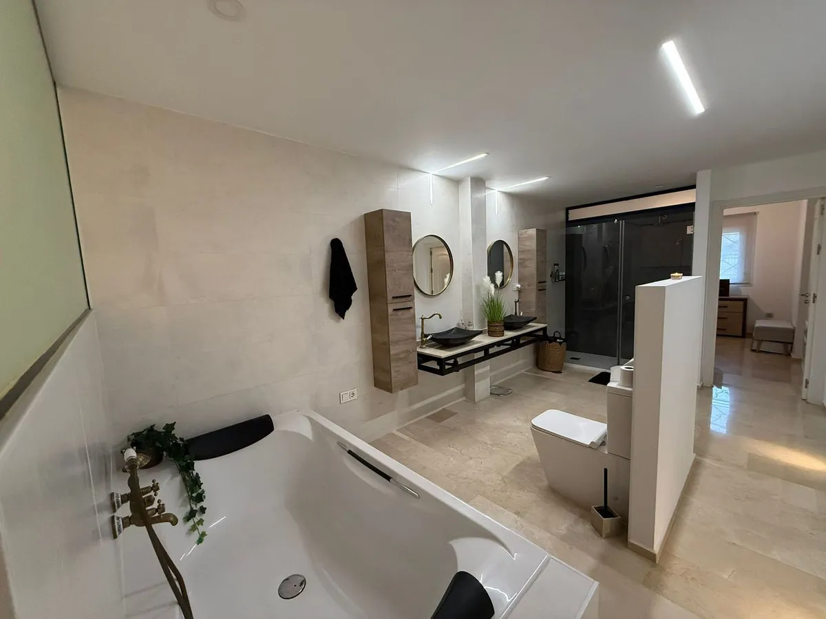 3265dba5-d5ed-4134-af66-97126abf0a8d