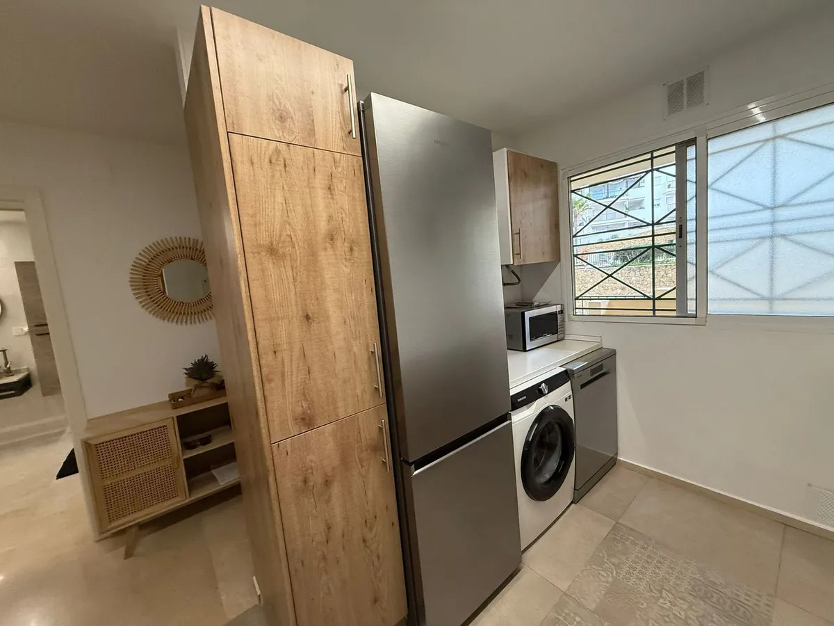 9bff7a77-3d83-48d2-ace7-c4a1eeb38979