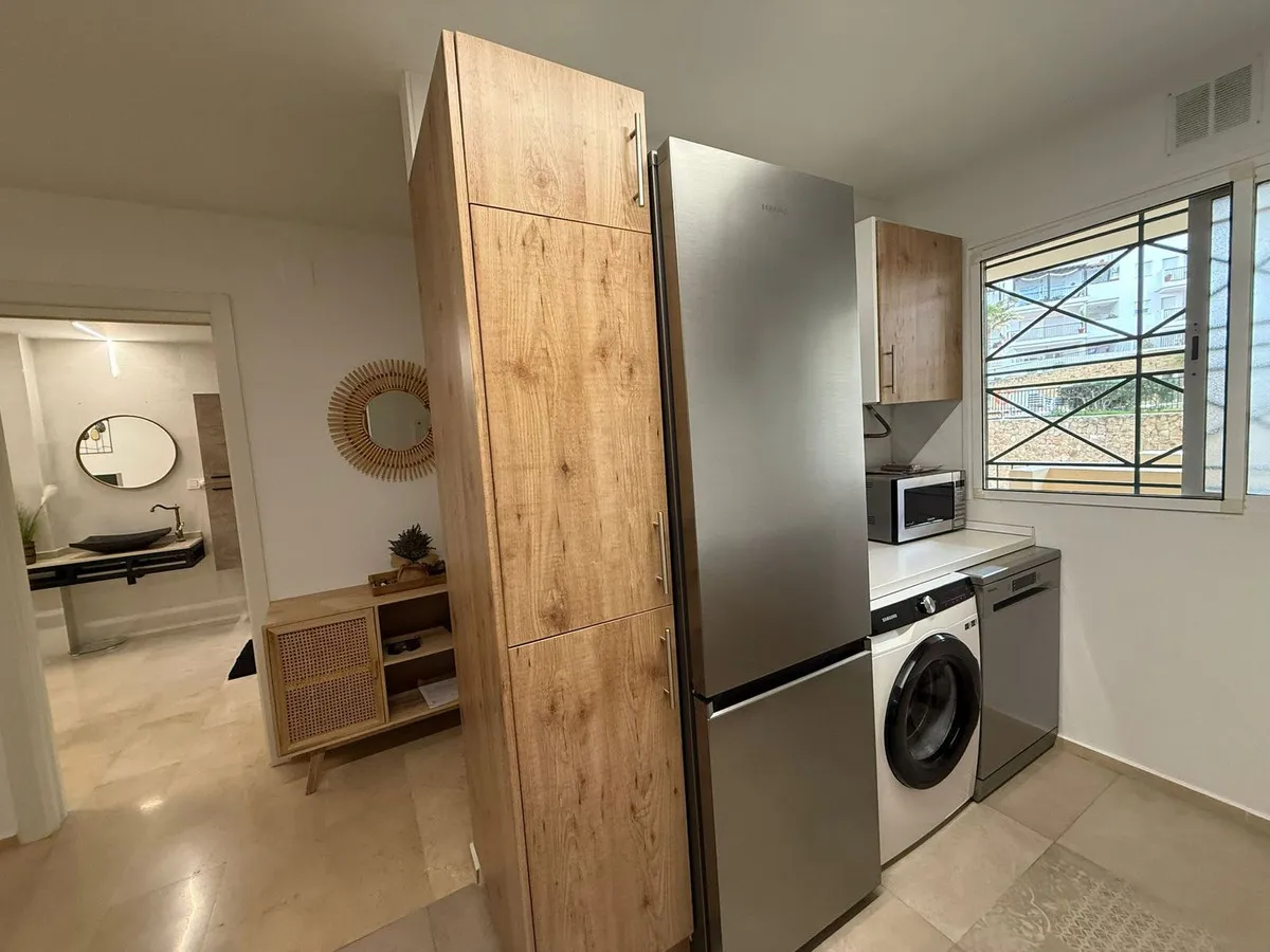 a799924b-3ee0-427b-b934-db0affb0c93a