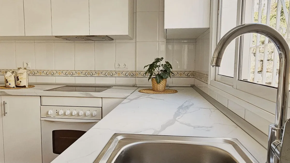 2e79a137-ae3b-4545-b9f9-bd4dac5b36e3