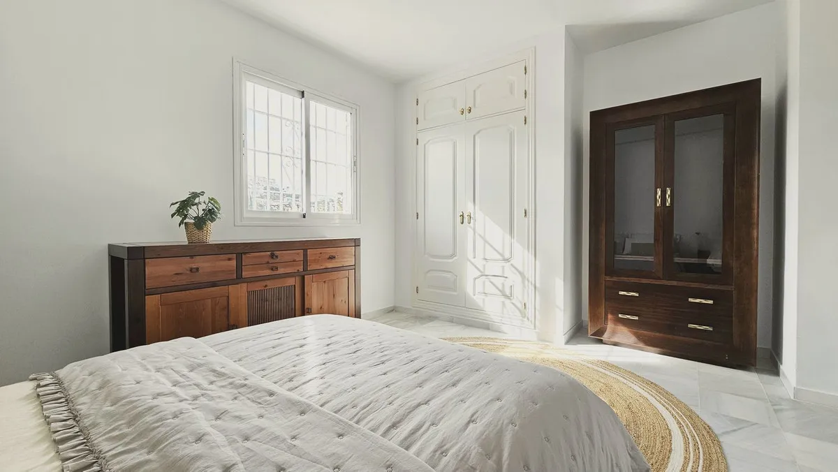 35fa0a20-949f-4978-8f33-a5f8387c12c2