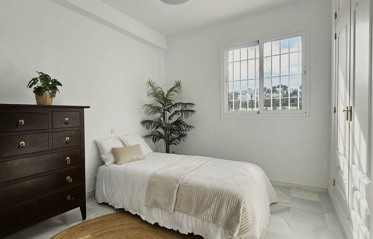 9f143a51-c1b9-4652-bc76-db9f50d5f595