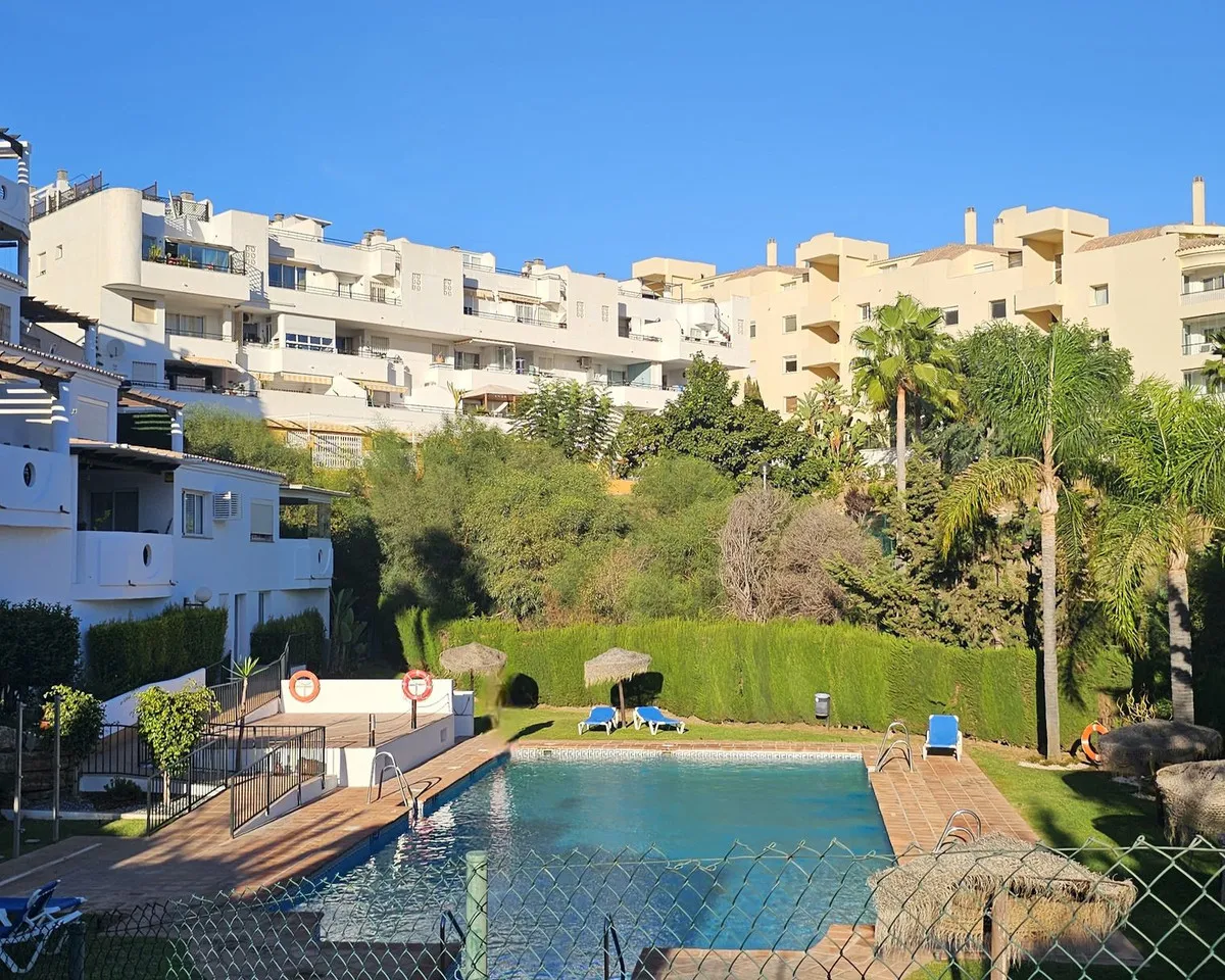 d5edac38-6428-4a73-8c4c-3cb9bede46f8