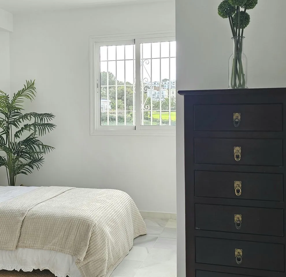 dc0d43f1-4b27-43ed-8876-6b9ec0db4c24