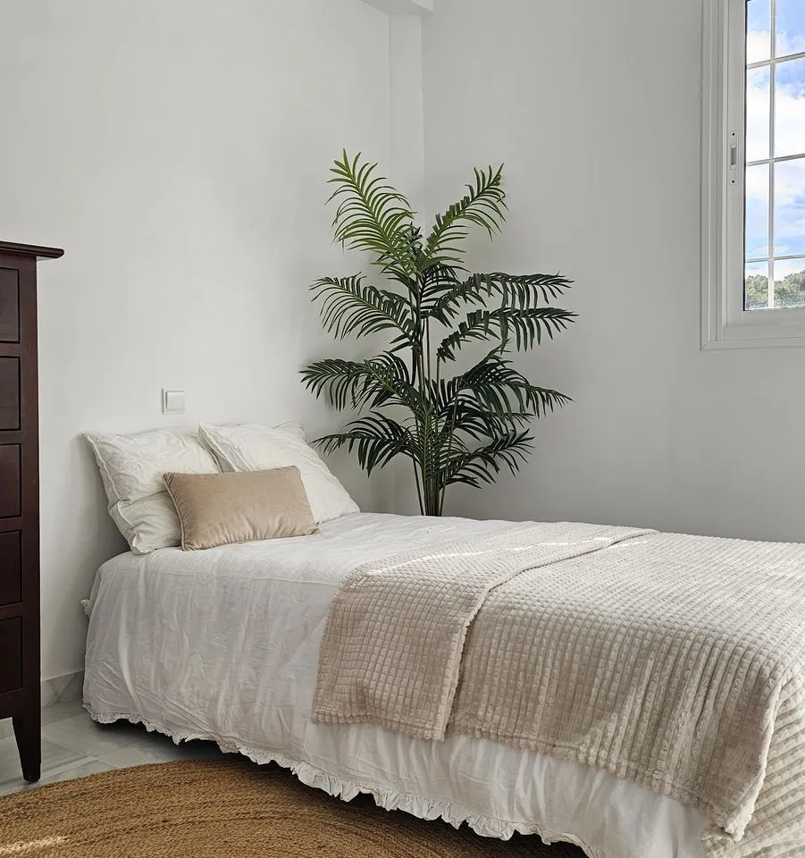 e91477b0-1b87-4a24-a5db-f571187a832c