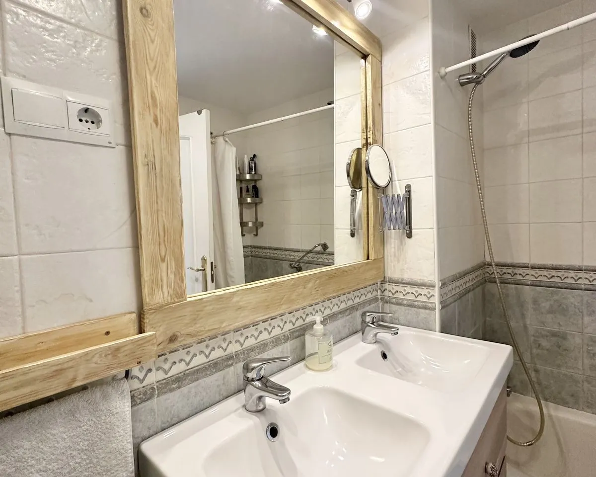 12bd3419-42fa-4f8b-b730-58c74d12bc14