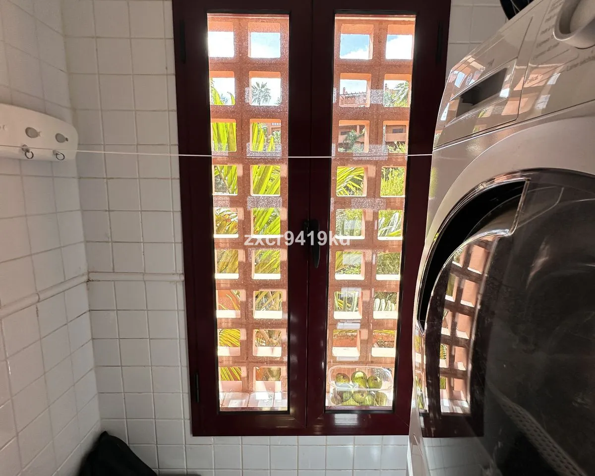 4f44c4d0-2387-4d8d-80e4-d3c4c27e3f95