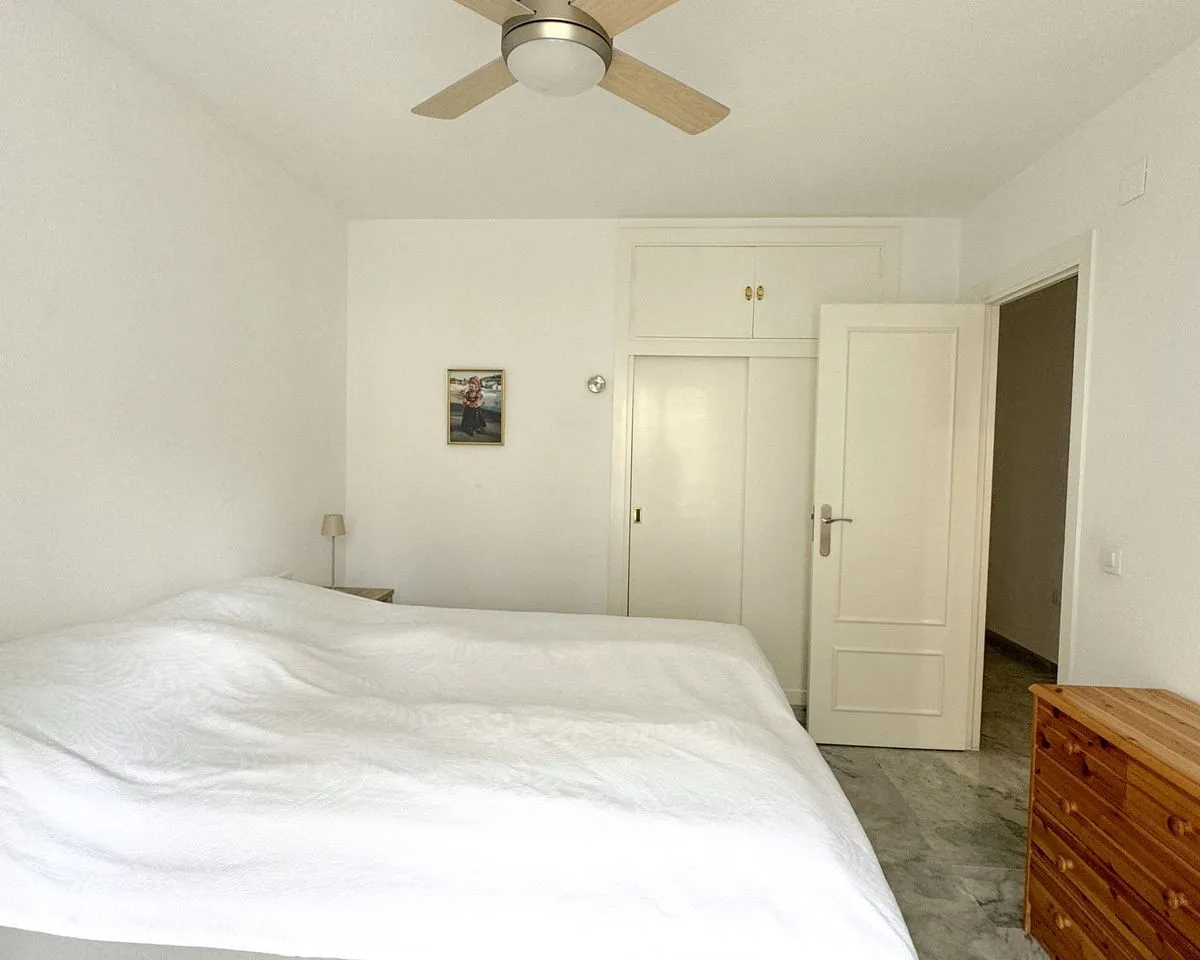 c9772c12-8afa-44e8-a152-087e8210b31c