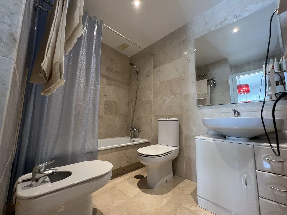 ea4921b8-f0cd-446c-9f23-a950fef3b583