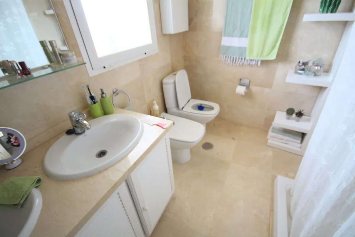 8f77c29e-a3fe-4896-9817-f70c25117a9a