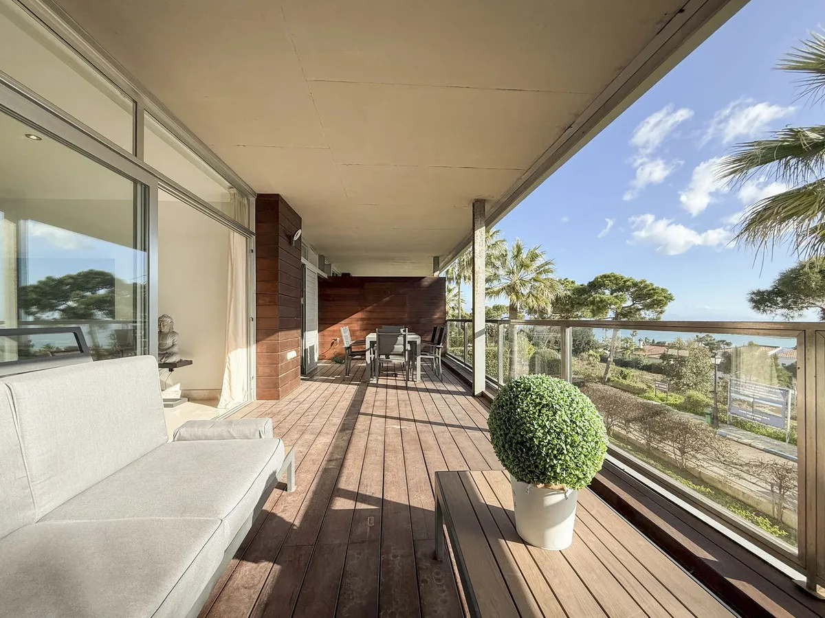 70a77293-fac8-488c-8a54-3cda541f539c