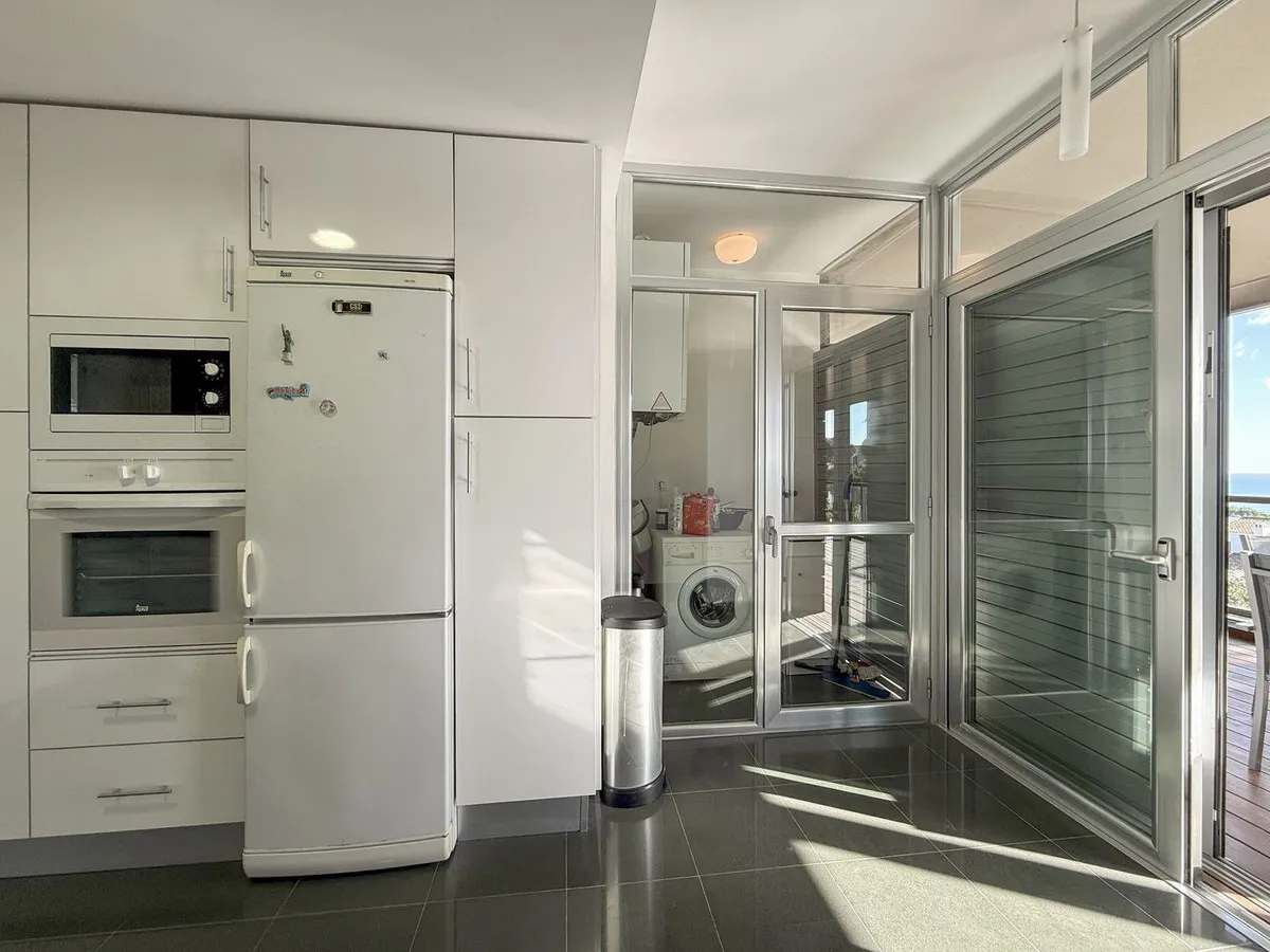 75bab9d4-7044-4447-b022-9bb40a8ece01