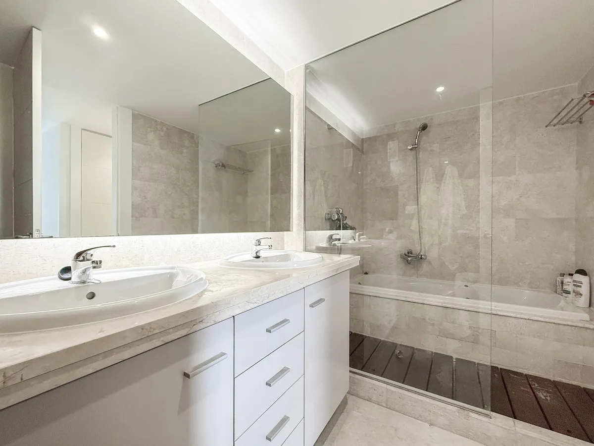 e02f26df-7ec7-4402-9353-be3b7ee9b5f4