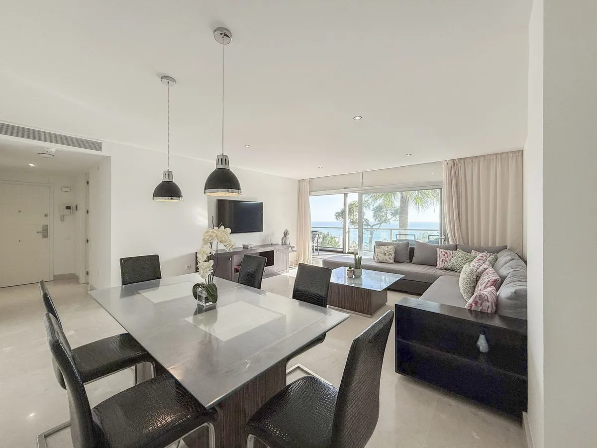 e186c5d5-3a83-4082-8a6f-81346252c045