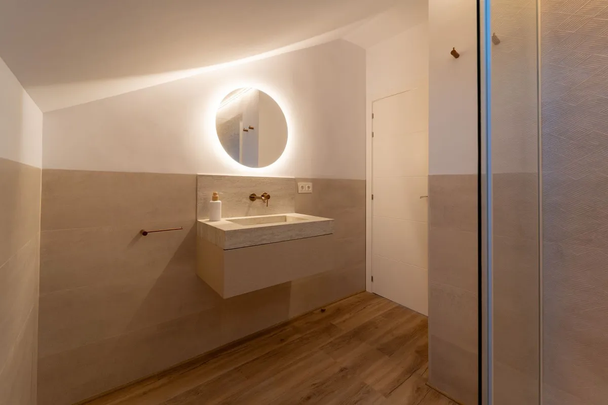 6743f666-d2d8-46aa-b09e-bad8de8f803a