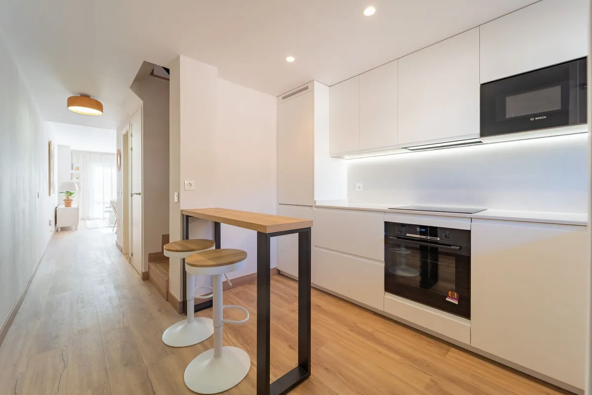 82fa4437-d59c-4964-9c24-b880cc419352