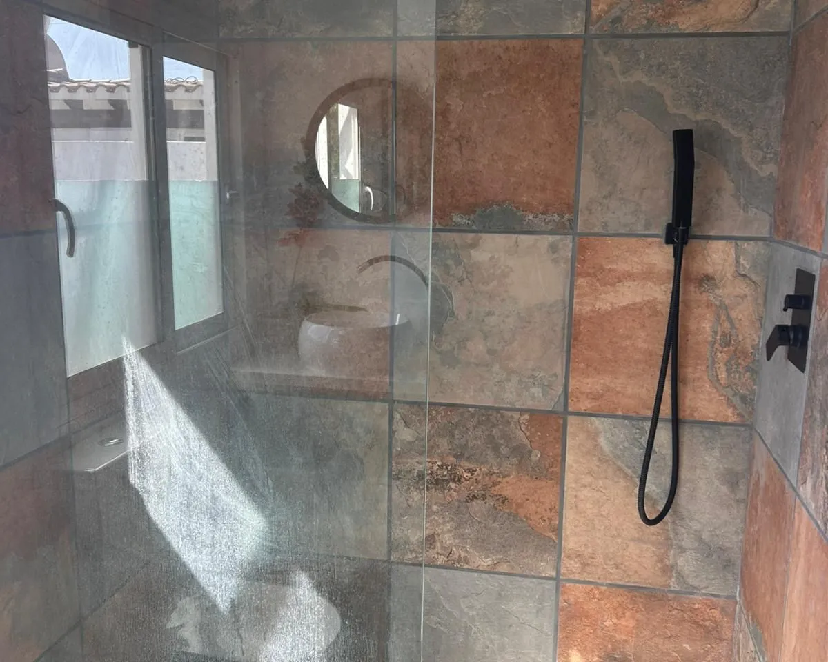 46708bc7-6055-40d9-9b25-b975d0baef08