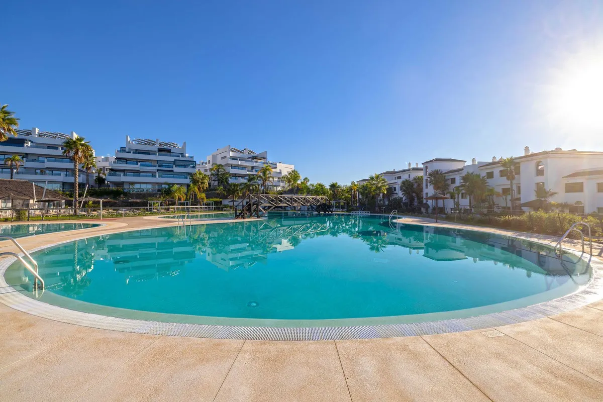 0aee0049-829f-401b-9f49-6c124a14fb32