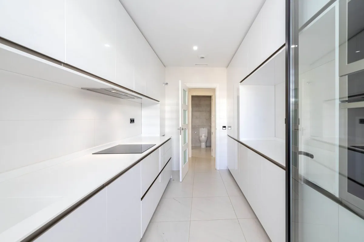 0d04cf5e-e220-451d-9818-df3ead649121