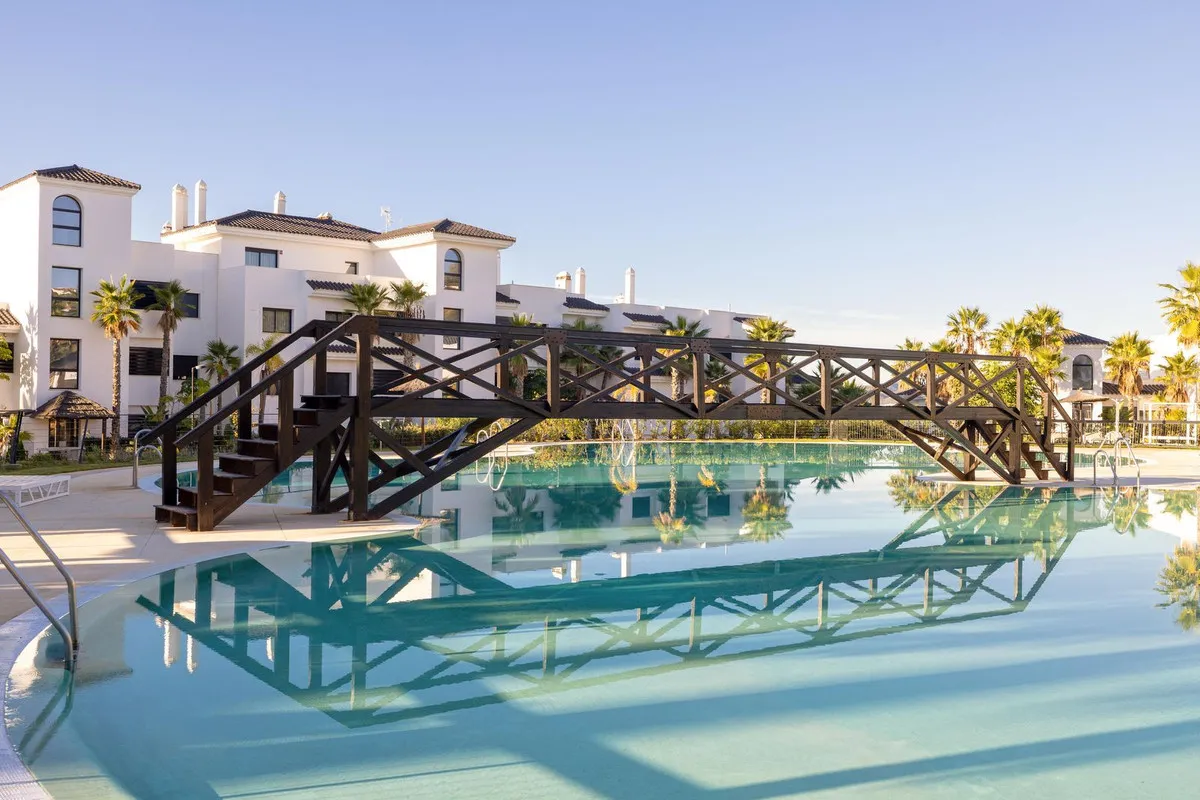 57412fb5-897e-42a6-ac5d-81325c9ec738