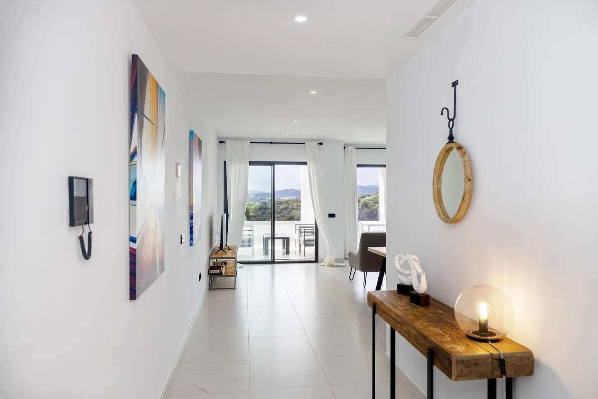 9c3a8437-3a14-4111-959d-ccff46e3a105