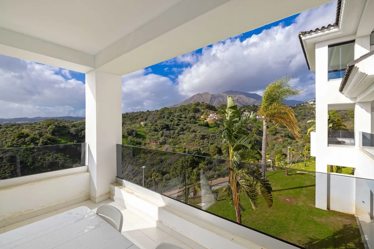 af21f2e4-4d0d-4bd9-9e23-01615d58639e