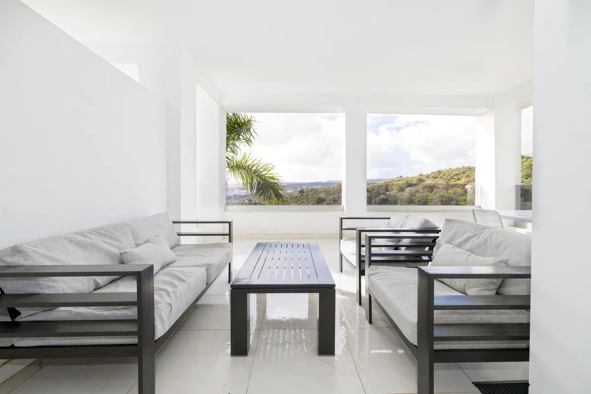 cdc42b92-8e2e-4138-bcdd-c1b3b13a7d8c