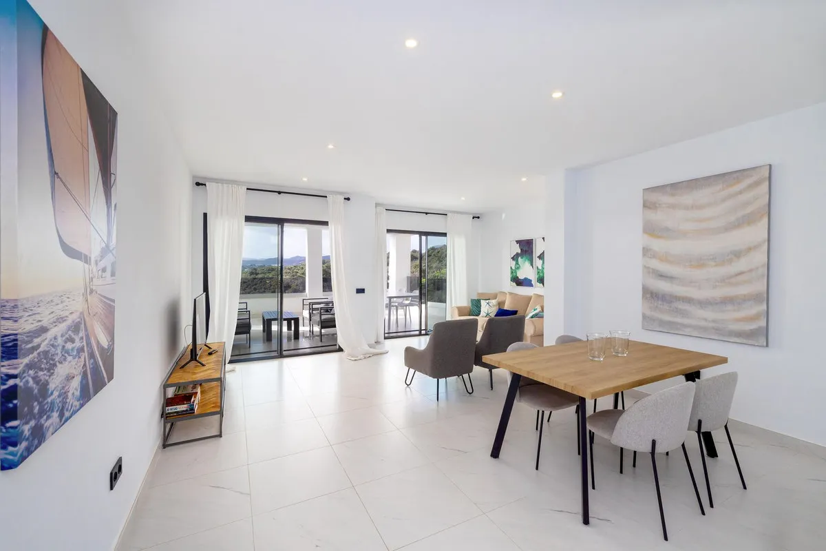 d7a2059c-1aeb-4ff9-92f5-b065a5dea15d