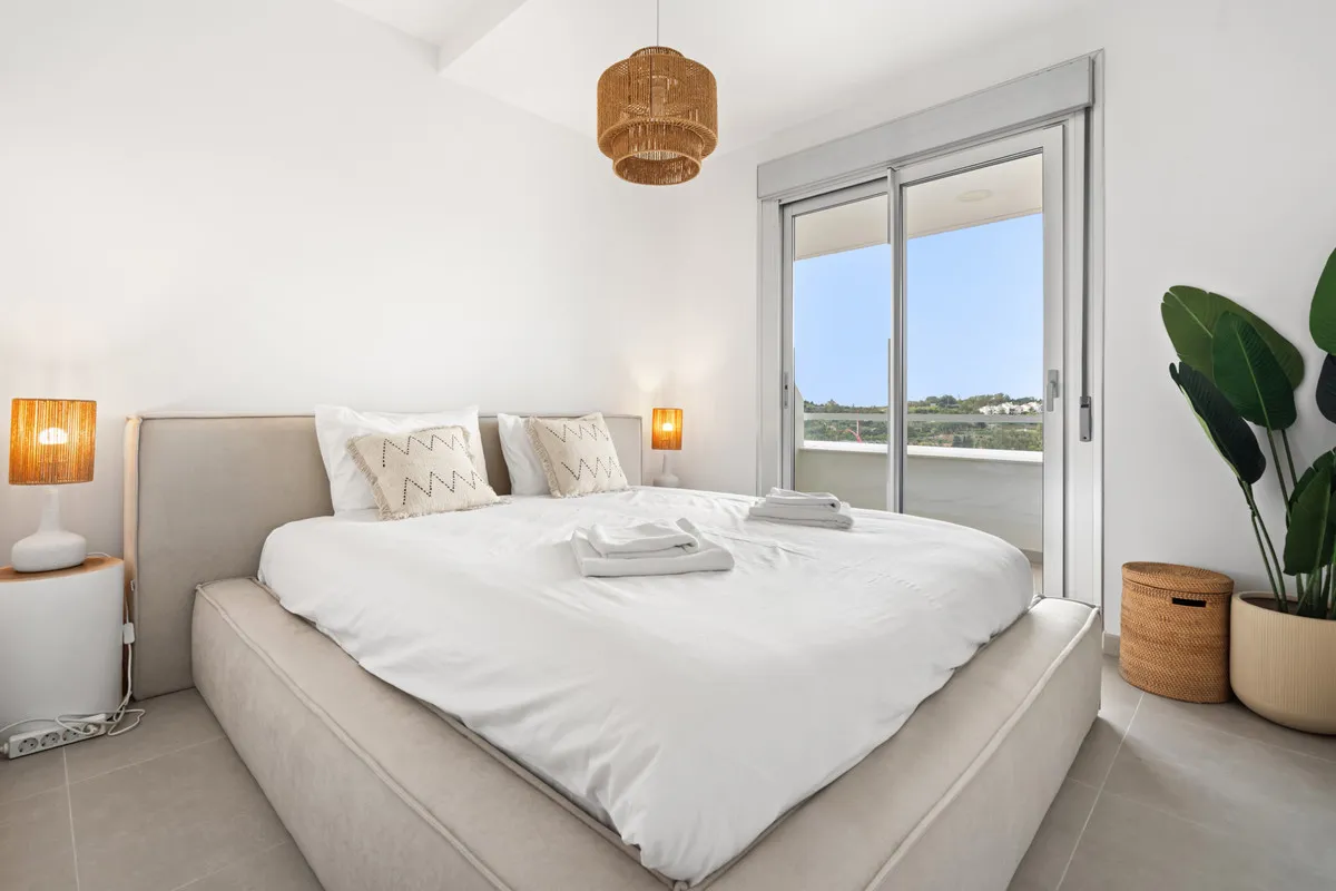 15721e56-5db3-4833-927e-07b5785a425a