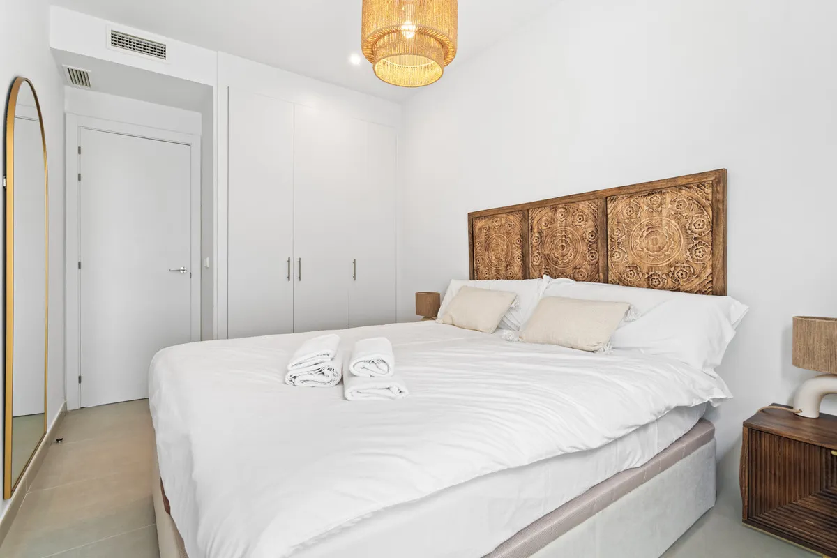 5a6de8af-8b45-4c91-9a12-f01d3da9e485