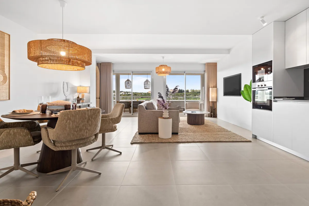 bc670df0-57d4-446a-80d7-1e4306533c93