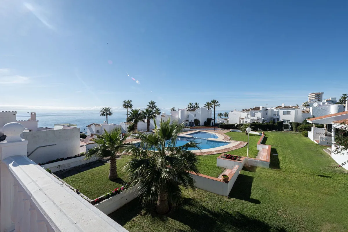 28fd3520-b29d-4ede-a9da-1291ffbf66e4