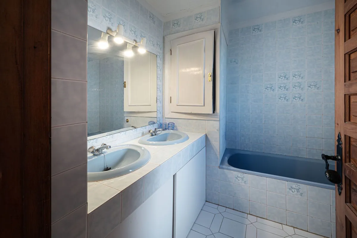 4bfd63ed-1a04-432e-bd1b-c4968670ebb1