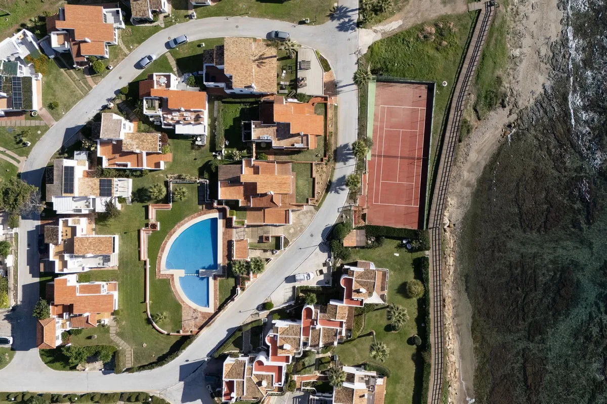 abcdd516-f532-450f-9627-2b8ebae7fdb7