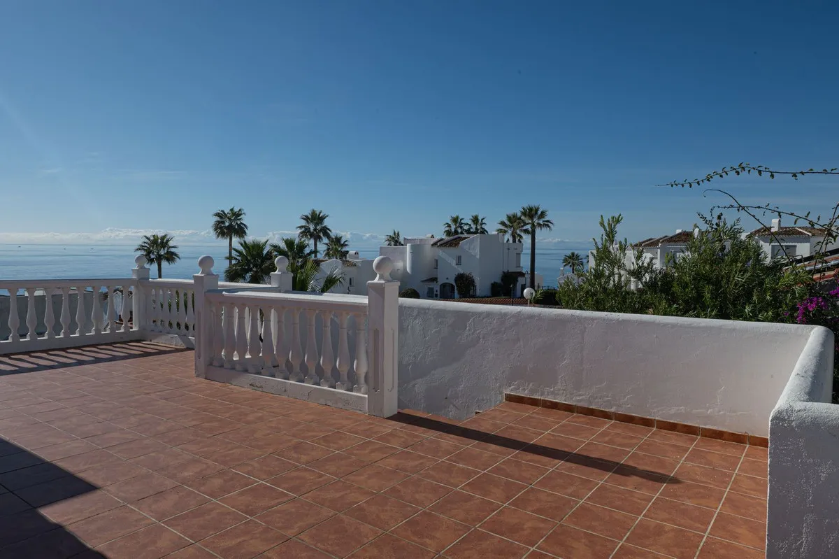 b8ce2950-20c4-4999-a3bf-2b87e921628a