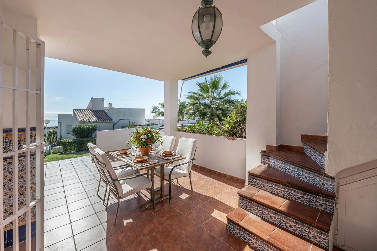 f8b15937-9899-422c-8ad9-66cc3f821b0c