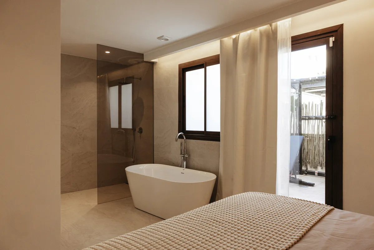 2f7df897-137f-4d32-871e-0bc9c1b18a0c