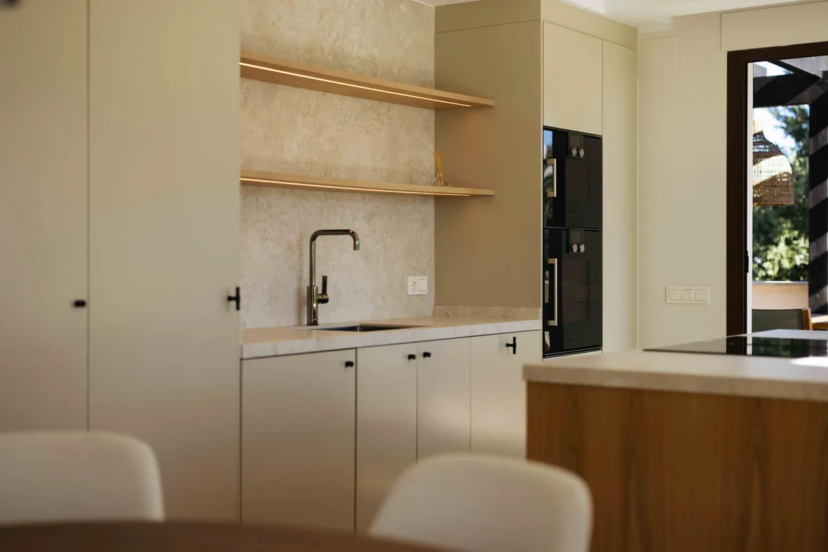 a2fd6f22-49c4-4748-8c97-4e5f94caa371