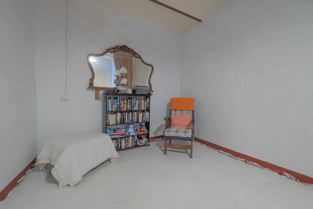 9ef9fbb4-112d-4bea-8741-2a8055b8d1da